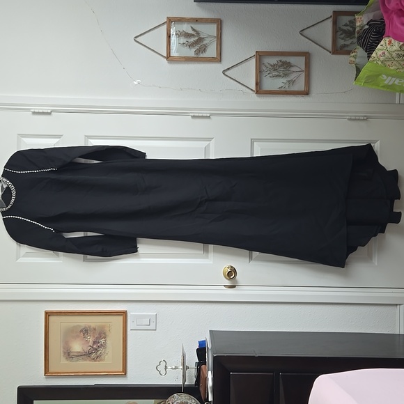 Mac Duggal black dress with gem detailing - Picture 5 of 15